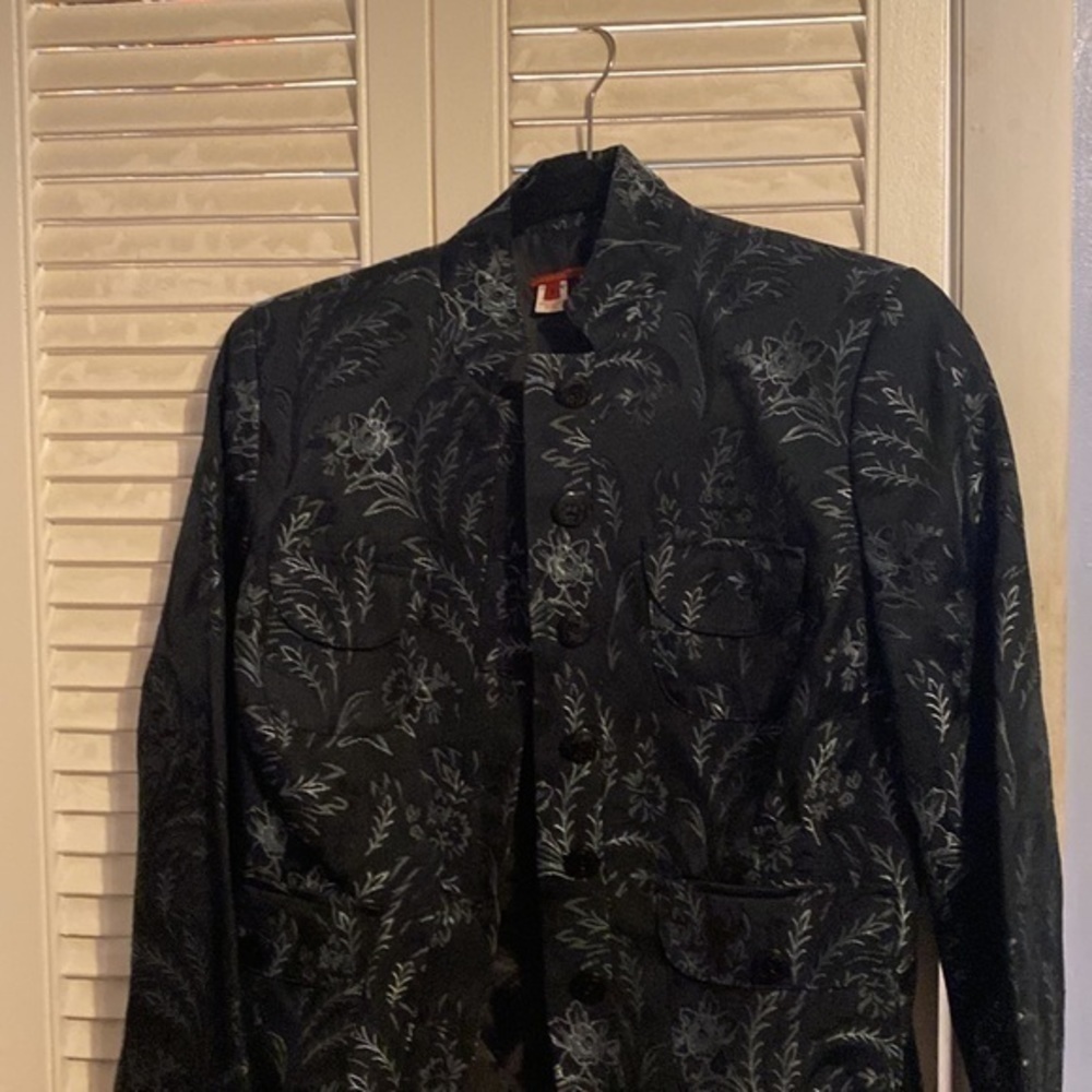 Tape Measure Blazer View 2